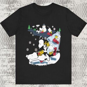 Snoopy T-Shirt Vintage Woodstock Snow Christmas Cartoon Holiday Graphic 103